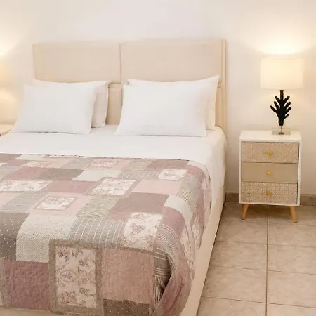 Sea & Forest-cozy With Garden & Nature Views סיווירי