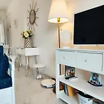 Case de vacanță Sea & Forest-cozy With Garden & Nature Views *