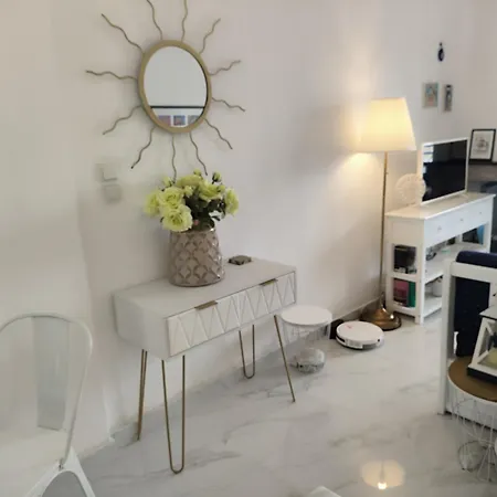 Sea & Forest-cozy With Garden & Nature Views *