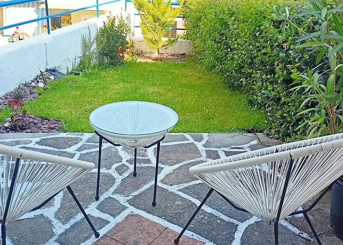 Sea & Forest-cozy With Garden & Nature Views