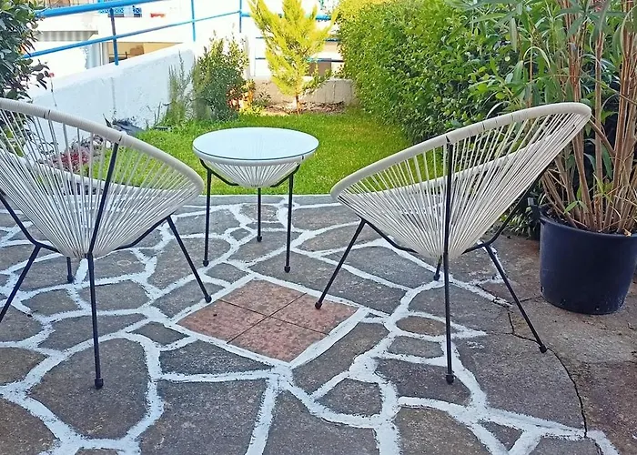 Semesterbostad Sea & Forest-cozy With Garden & Nature Views
